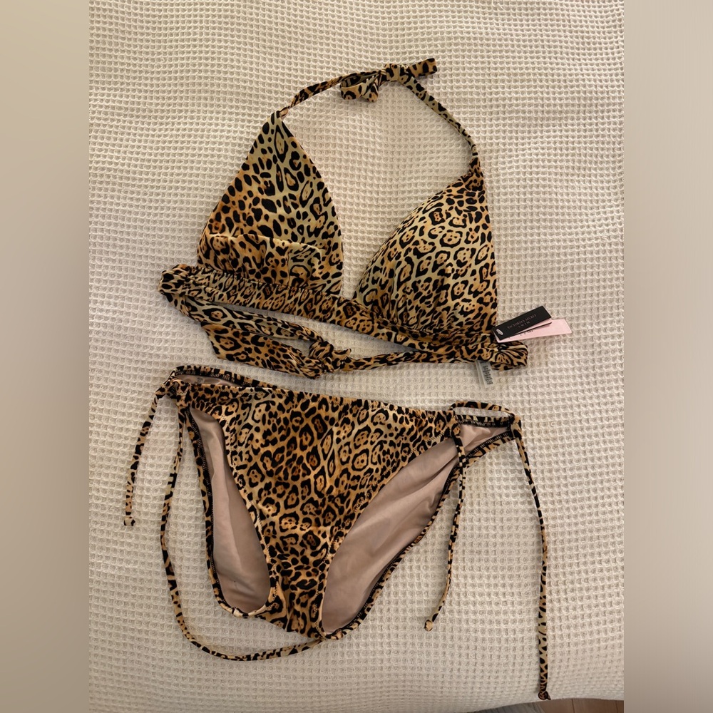 NWT Victoria’s Secret leopard bikini.
